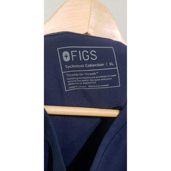 Figs Women's Casma Three-Pocket Scrub Top Navy Blue XL Short Sleeve V-Neck - Picture 2 of 6